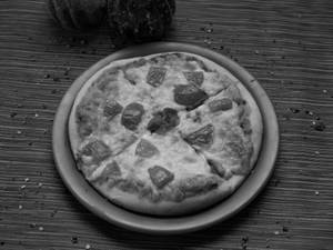 Tomato & Cheese Pizza New
