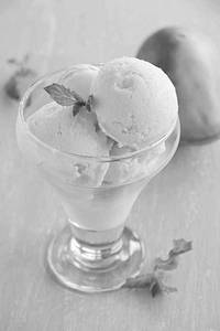 Mango Ice Cream