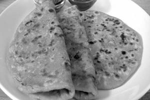 Aloo Pyaz Paratha