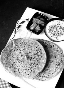(2 Pcs) Gobhi Paratha