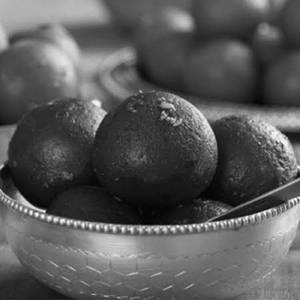 Gulab Jamun [1 Pc]