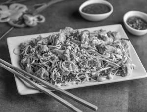 Egg Chicken Chowmein                                                                 