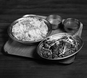 Veg Fried Rice + Veg Manchurian Combo 1