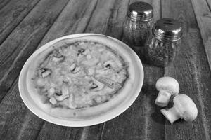 8" Garden Special Pizza