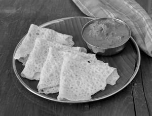 Neer Dosa + Chicken Curry (5 Nos)