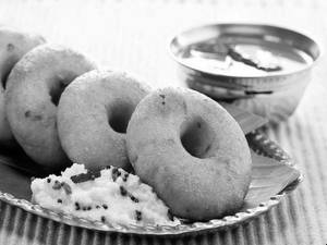 Medu Vada