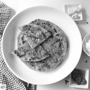 Aloo Paratha 01 Picese