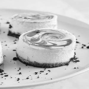 CHOCOLATE SWIRL CHEESECAKE