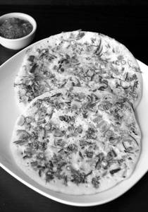 ONION UTTAPAM