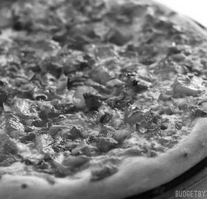 12" Pork The Bacon Bomb Pizza