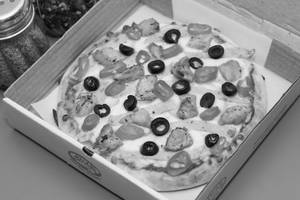 7" Regular Alfredo Salami Pizza