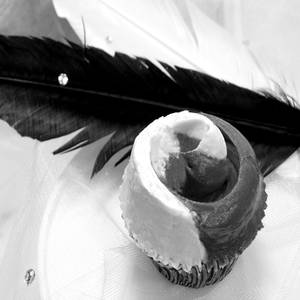 Black and White Cupcake - Pack of Two