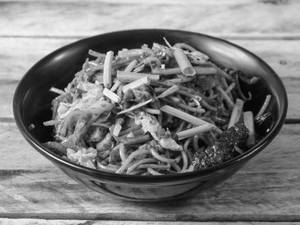 Schezwan Chicken Noodles   