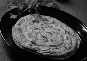 Lahsuni Parantha
