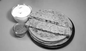 Mix Paratha (2Pc)