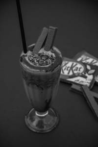 Kit Kat Shake