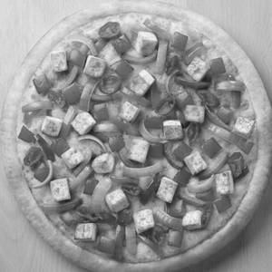 Jamaican Chilli Paneer  Pizza