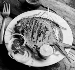 Tandoori Pomfret ( Medium)