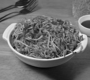 Schezwan Chicken Noodles