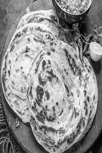 Plain Laccha Paratha
