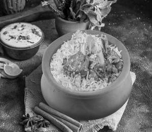 Hyderabadi Chicken Dum Handi Biryani