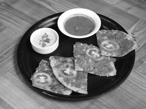 Tomato Uttapam