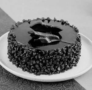 Eggless Choco Chips Cake (500 gms)