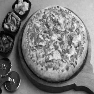 Tandoori Paneer Pizza