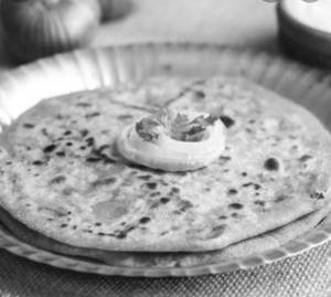 Onion Garlic Paratha