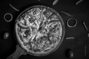 Paneer Pataka Pizza [9" Inches]