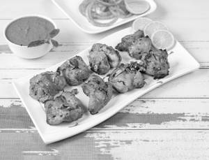Chicken Tikka (8) Pcs
