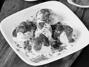 Special Dahi Bhalle