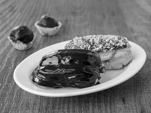Chocolate Eclair