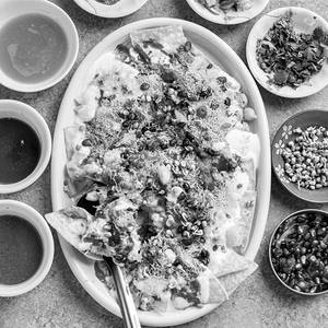 Alu Moth Papri Chaat