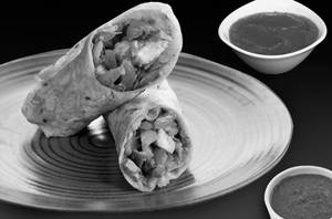 Paneer tikka roll