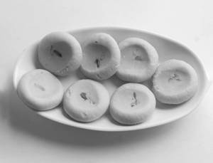 Khoya Peda