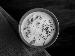 Elaichi Shrikhand