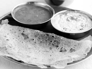 Onion Rava Sada Dosa