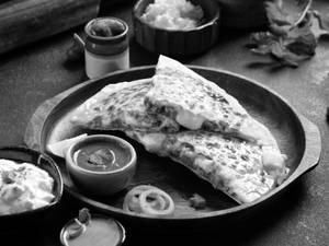 Chicken Kheema Cheese Paratha
