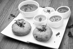 Traditional Plain Vada (2 Pcs)