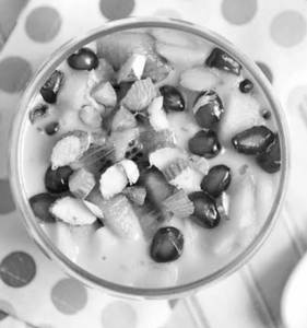 Nutty Frutty Custard {350 ML}