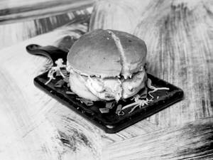 Paneer Tikka Burger