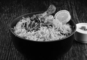 Chicken Biryani With Raita
