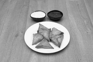 Chicken Samosa (6 Pcs)