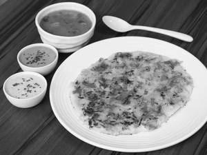 Onion Tomato Uttapam