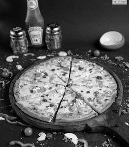 Paneer Tikka Pizza