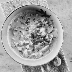 Exotic Veg Burmese Curry With Steamed Rice