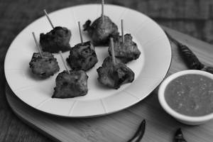 Chicken Tikka (8 Pcs)