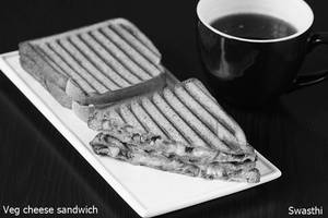 Veggie Mayo Special Grilled Sandwich