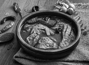 Avoli Mulakittathu [pomfret Fish]